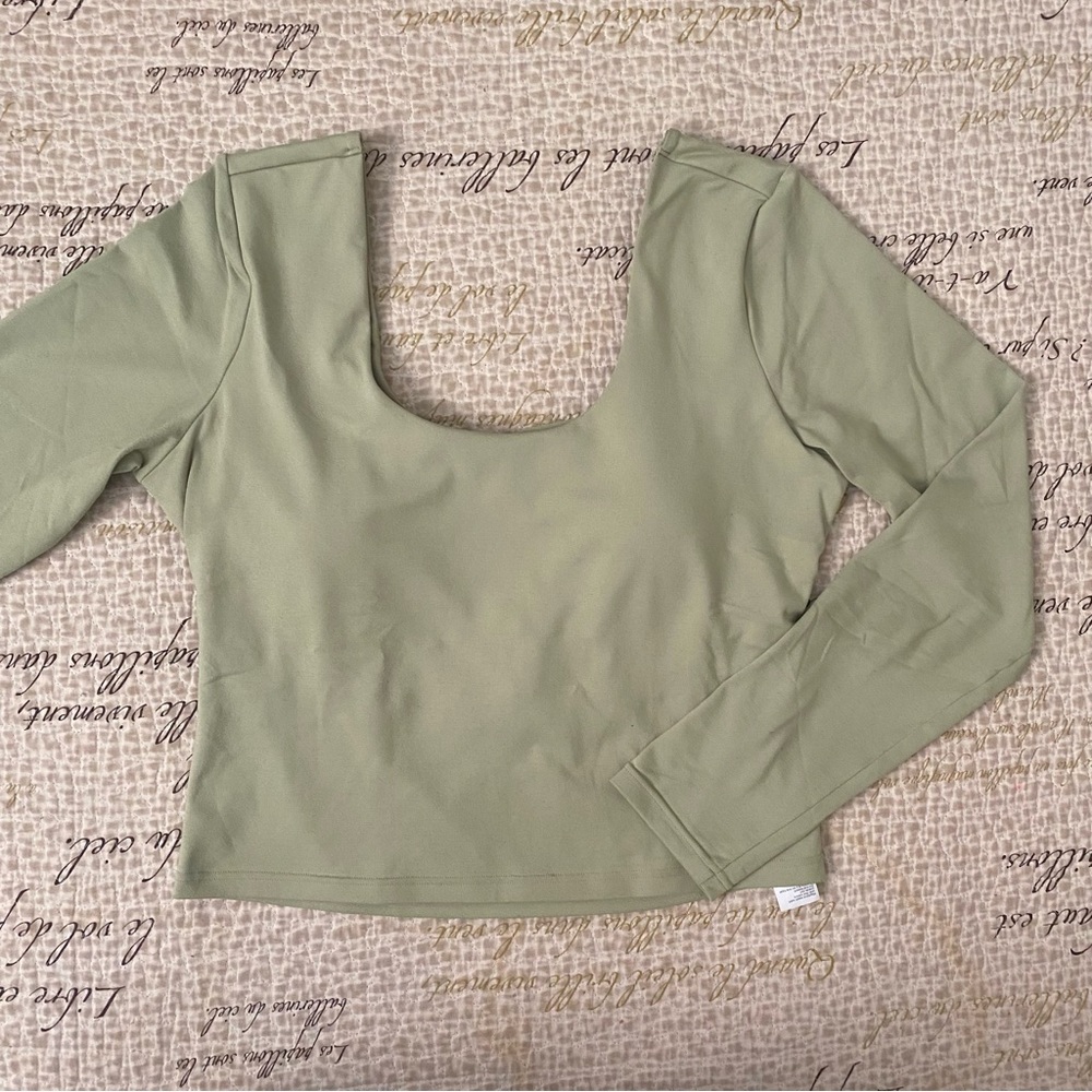 Oasis Twist Built-In Bra Long-Sleeve Top Green